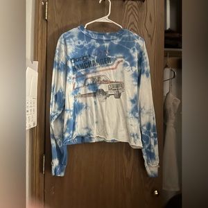 long sleeve crop top from factory connection, size medium